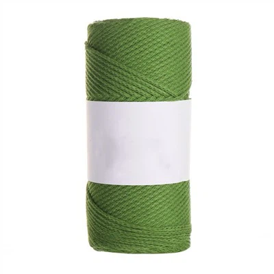 Bosgroen katoenen garen